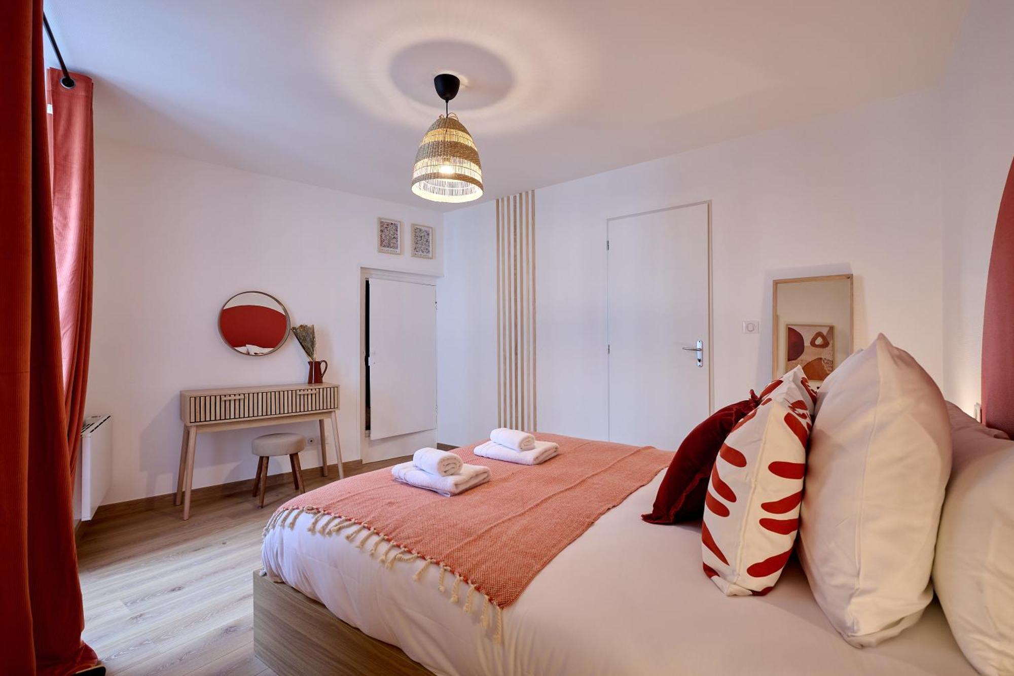 Le Oliva Chez Les M By Primo Conciergerie Apartment Nevers Exterior photo